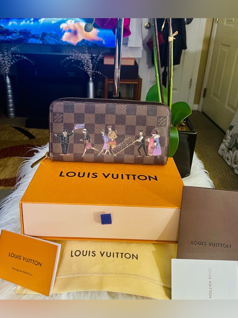 Louis Vuitton Checkered Wallet leather Monogram Illustre